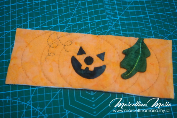 DIY Halloween mug cozy tutorial and pattern